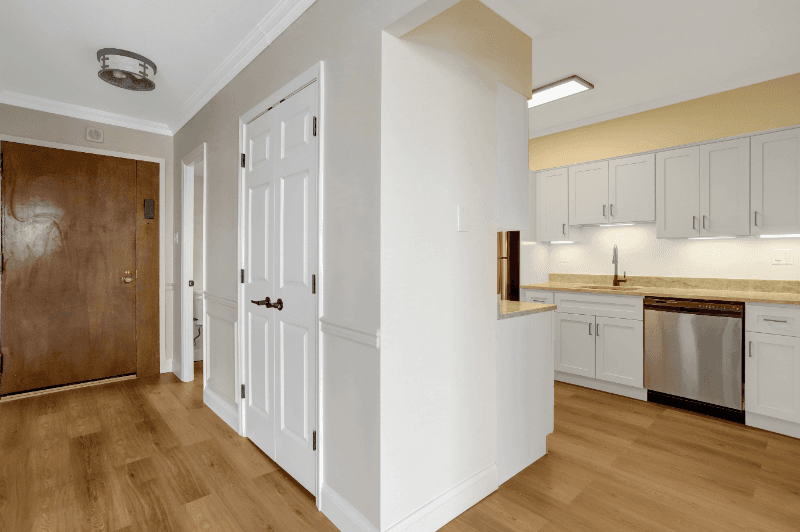 Alexandria Condo: 400 Madison Street