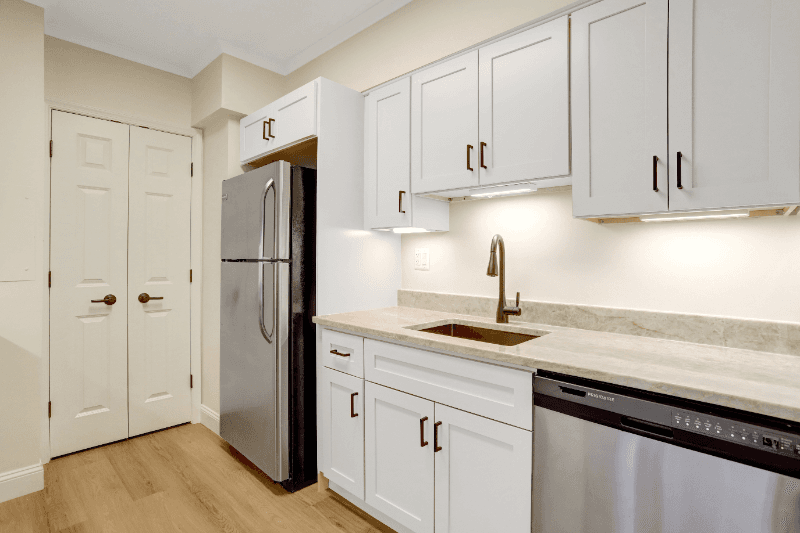 Alexandria Condo: 400 Madison Street