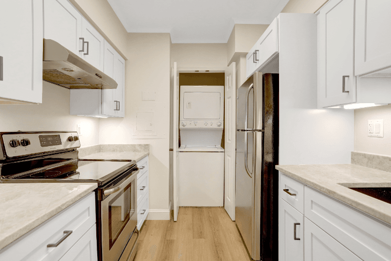Alexandria Condo: 400 Madison Street