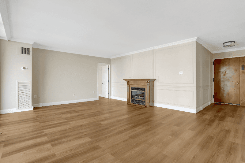 Alexandria Condo: 400 Madison Street