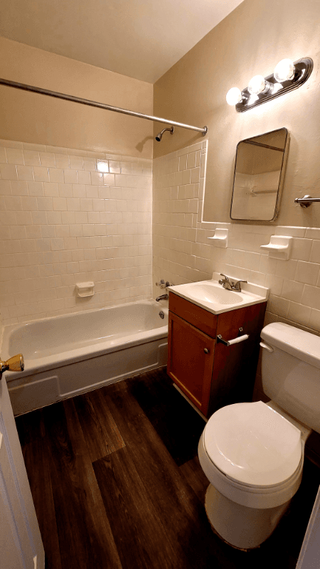 Henrico Apartment: 1700 Carlisle Ave