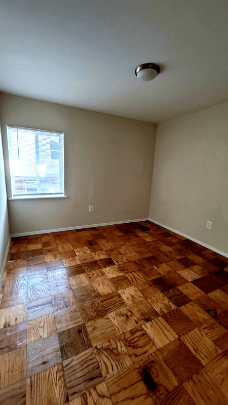 Henrico Apartment: 1700 Carlisle Ave
