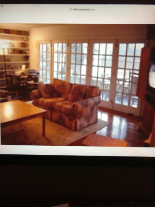 Lake Wylie House: 5221 Green Cove Road