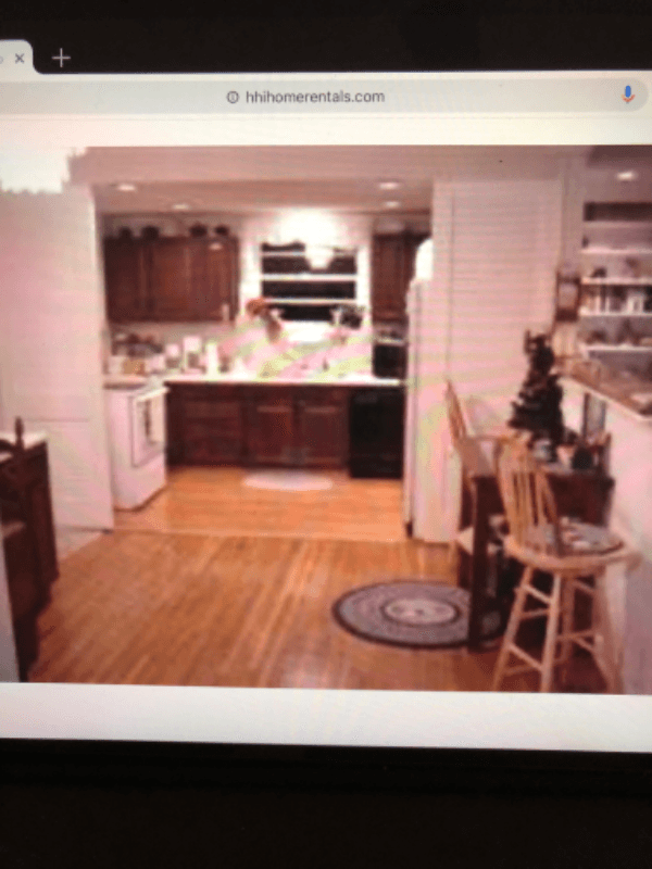 Lake Wylie House: 5221 Green Cove Road