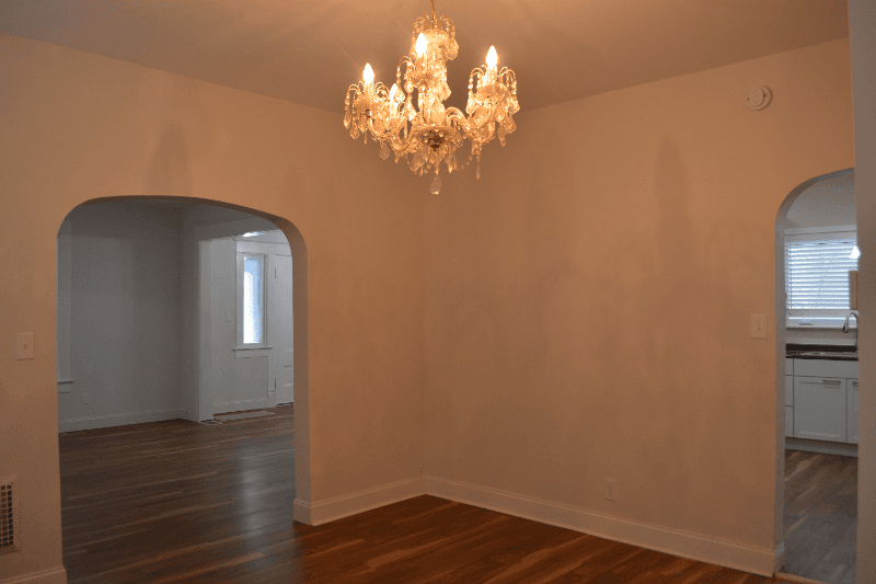 Utica House: 225 Thieme Place