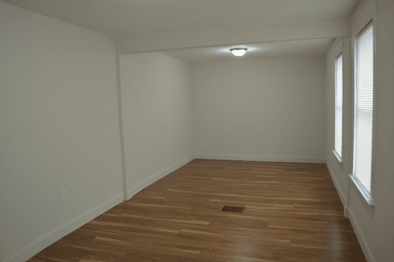 Utica House: 225 Thieme Place