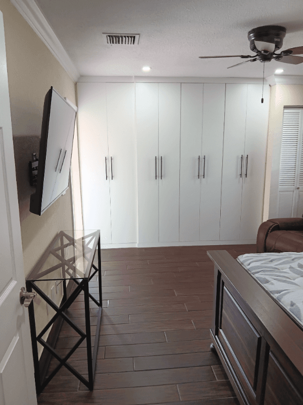 Port Saint Lucie House: 1257 SE Airoso Blvd
