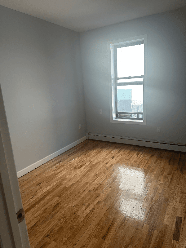 Bronx House: 54 Bolton Ave