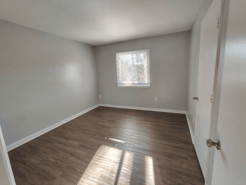 Lynchburg Apartment: 600 Reusens Road