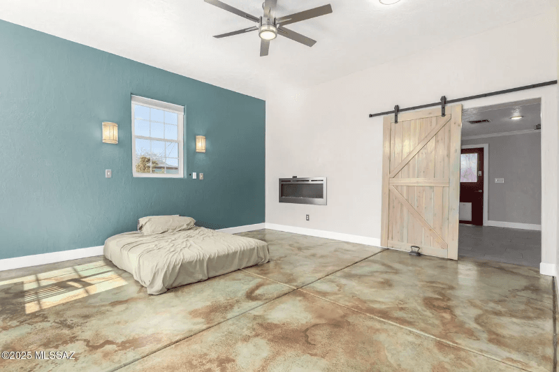tucson House: 2144 N Madelyn Ave