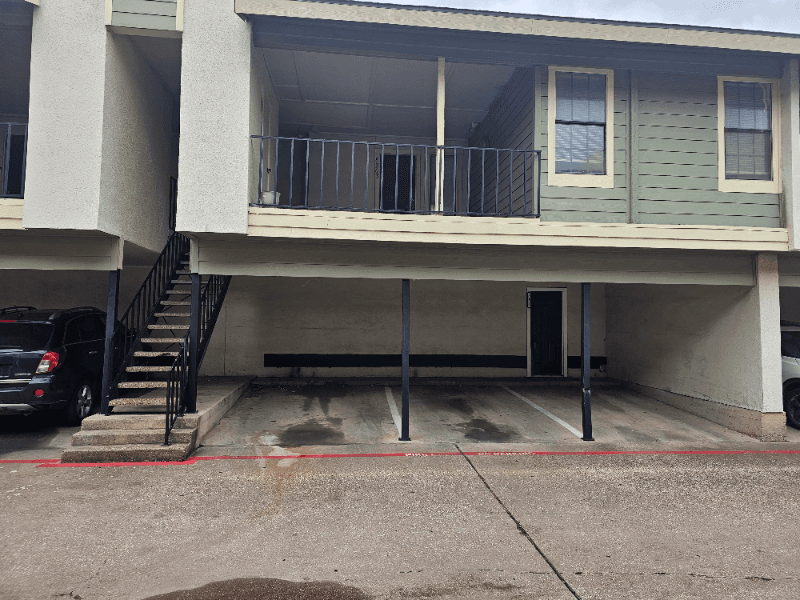 Dallas Condo: 9605 Walnut
