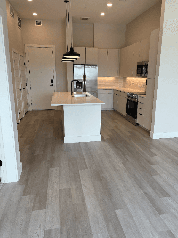 Denver Single Room: 2600 Wewatta Way