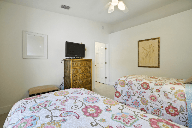 Naples Condo: 6000 Pinnacle Ln