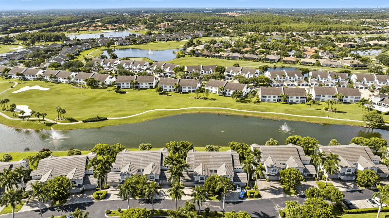 Naples Condo: 6000 Pinnacle Ln