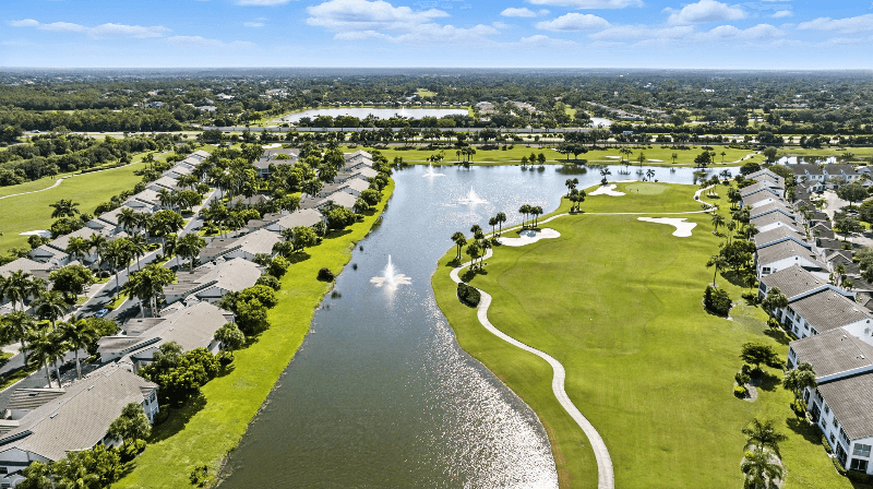 Naples Condo: 6000 Pinnacle Ln