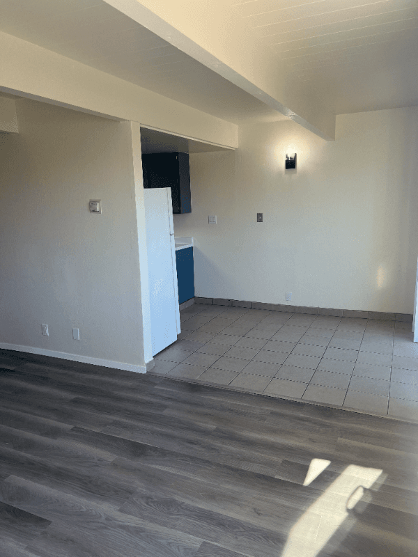 Vallejo House: 240 Holly st