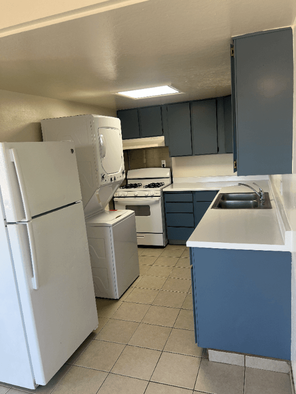 Vallejo House: 240 Holly st