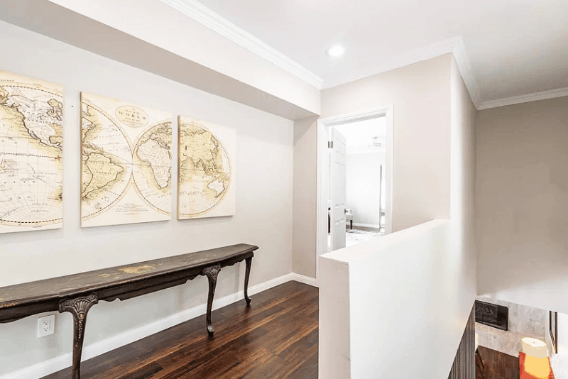Los Angeles House: 3XX5 Sunswept Drive