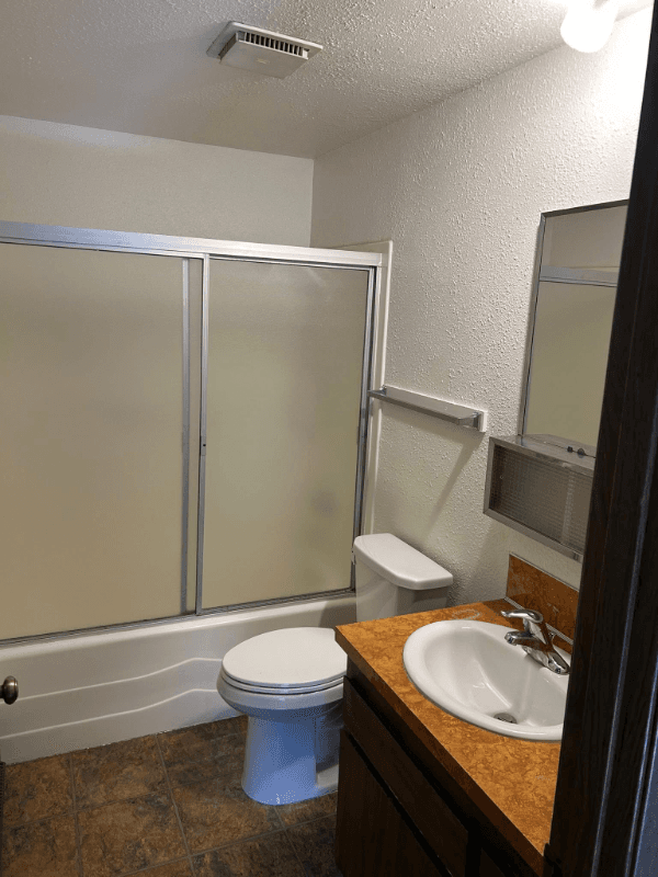 Sweet Home Apartment: 953 23rd Ave