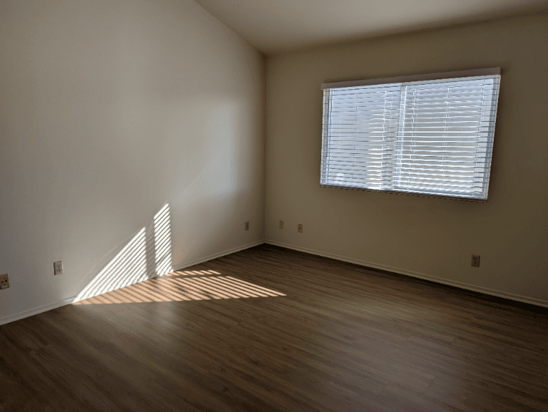 Gardena Apartment: 1328 W Gardena Blvd