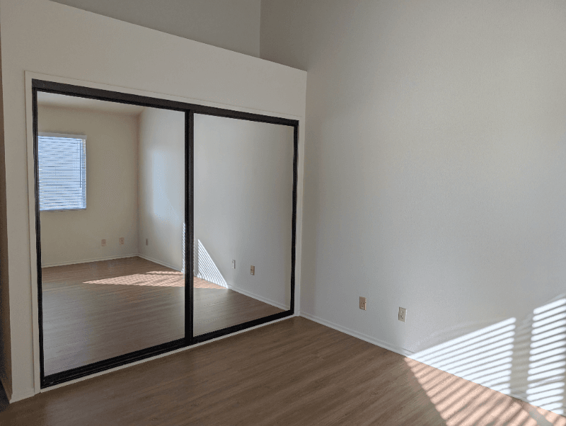 Gardena Apartment: 1328 W Gardena Blvd