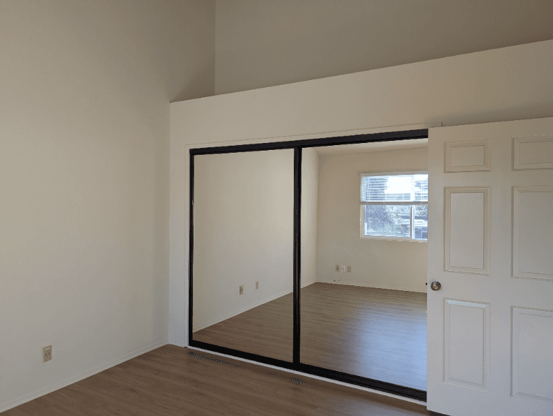 Gardena Apartment: 1328 W Gardena Blvd
