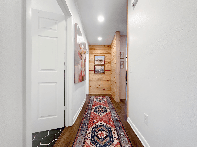 West Monroe House: 402 Wallace Dean Rd