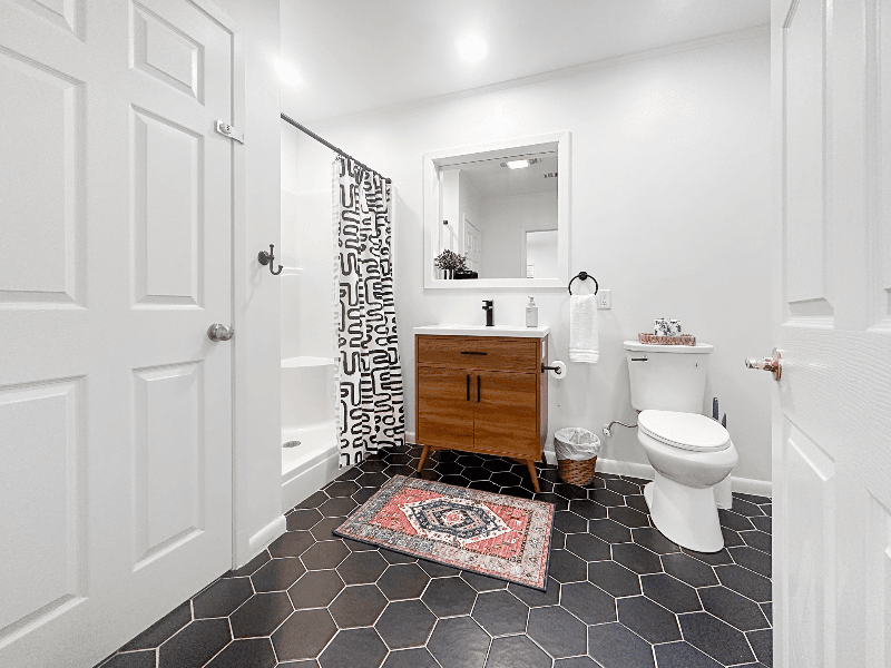 West Monroe House: 402 Wallace Dean Rd