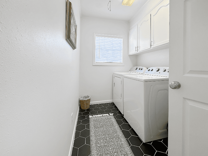 West Monroe House: 402 Wallace Dean Rd
