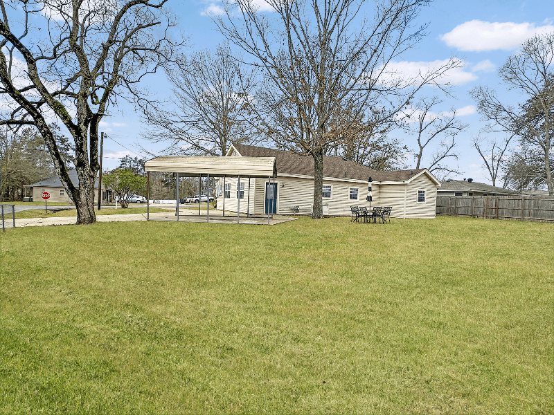 West Monroe House: 402 Wallace Dean Rd