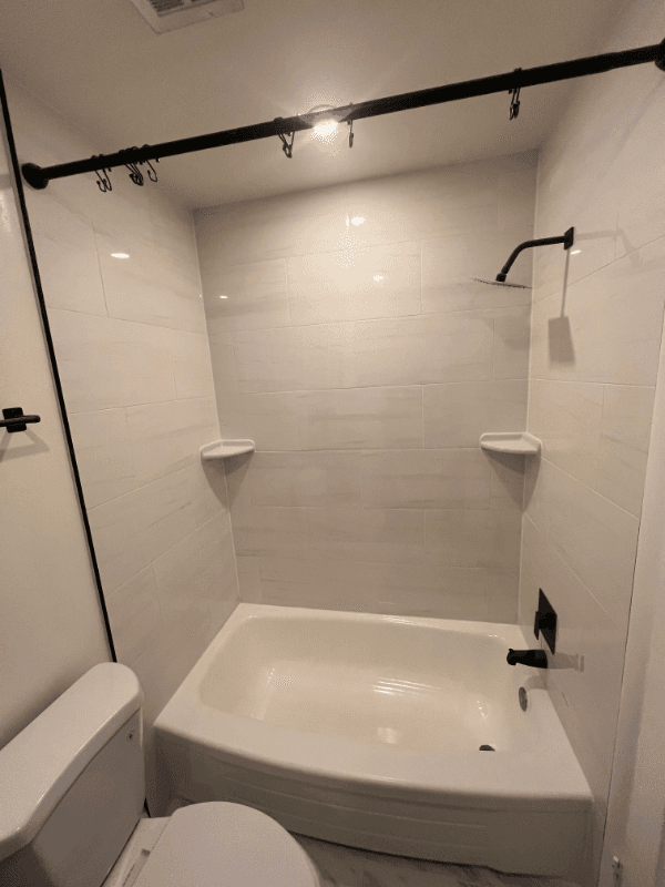 Silver Spring Single Room: 522 E Indian Spring Dr