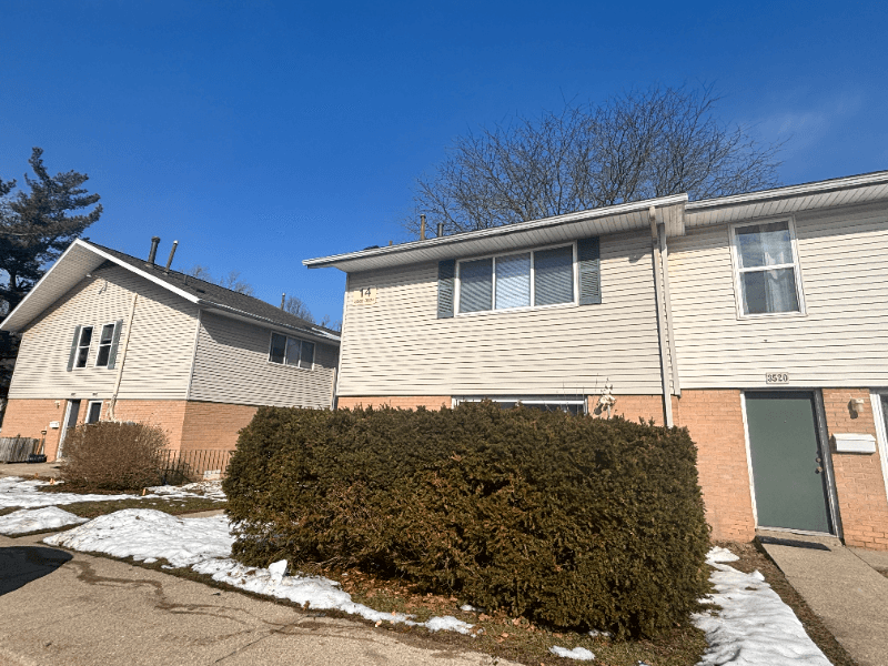 Kalamazoo Townhome: 3522 Kenbrooke Ct.