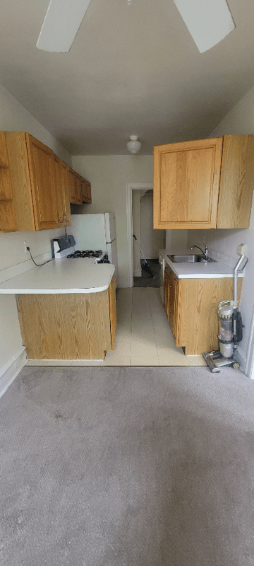 Glenside Apartment: 278 North Keswick Avenue, Glenside, PA, USA