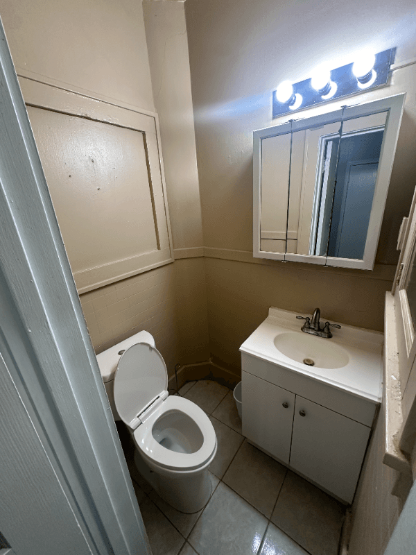 Omaha Townhome: 623 S 33rd St
