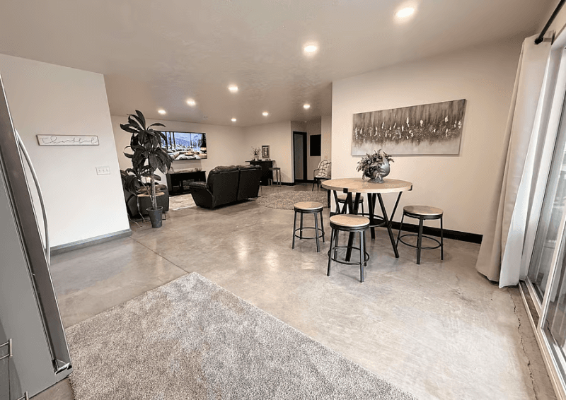 Brandon House: 921 S. Haley