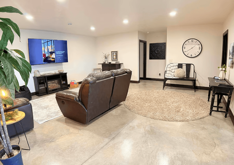 Brandon House: 921 S. Haley