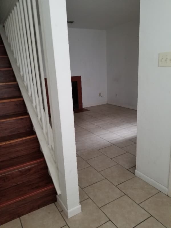 Bryan Apartment: 1102 Verde Dr. Bryan, TX 77801