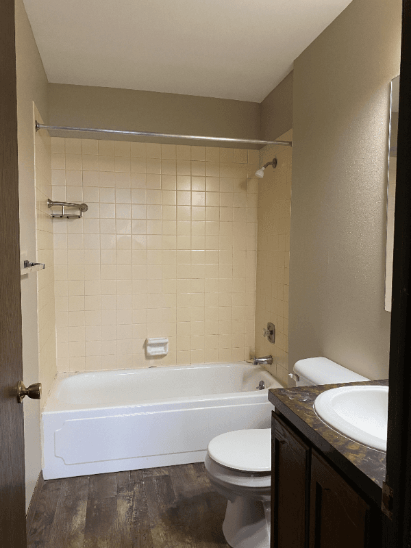 Grand Forks Condo: 3504 11th Ave N.