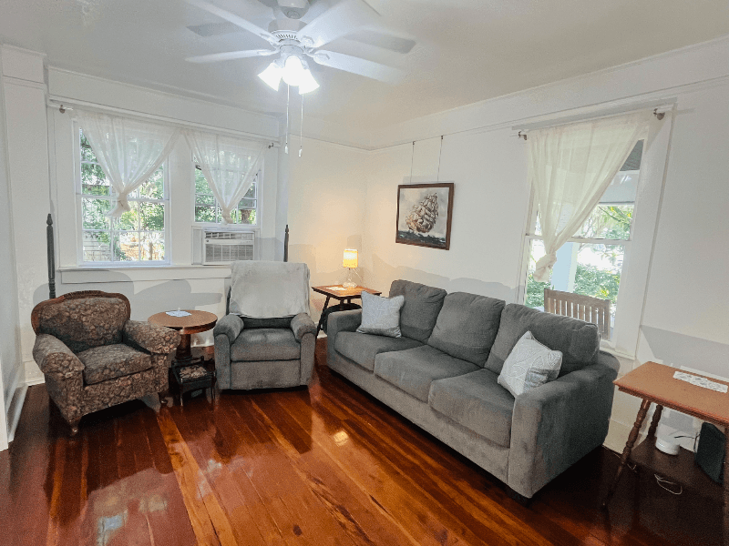 Gainesville House: 1124 NW 4th Street