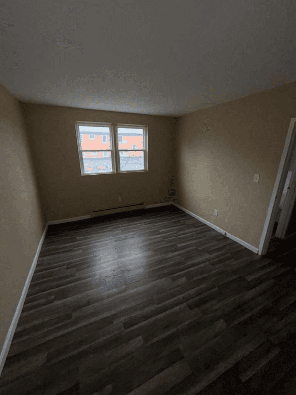 East Cleveland Apartment: 13955 Superior Road
