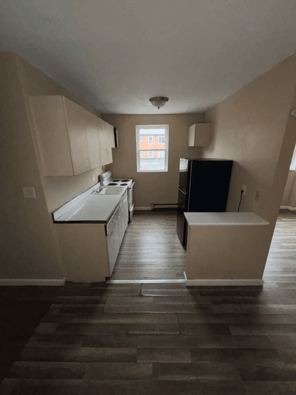 East Cleveland Apartment: 13955 Superior Road