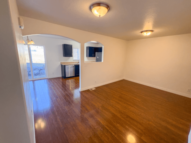 Saratoga Springs Townhome: 652 W Pimlico Dr