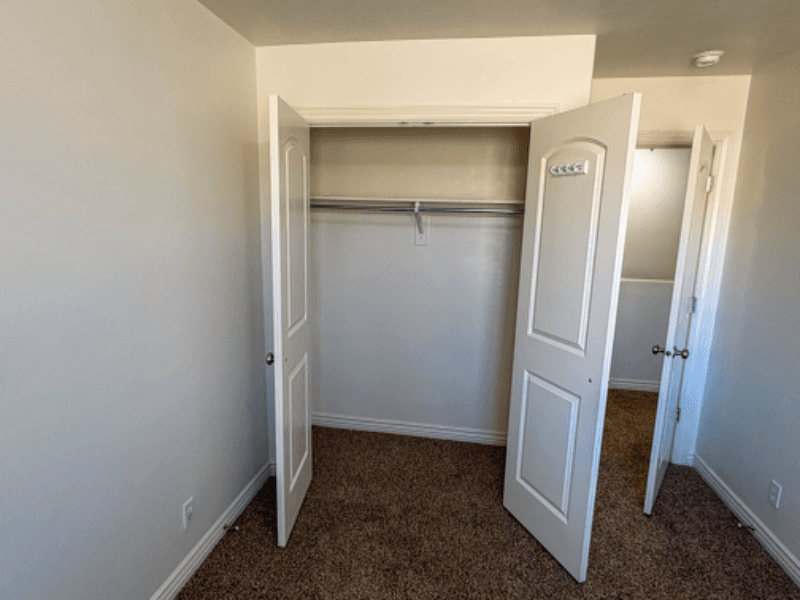 Saratoga Springs Townhome: 652 W Pimlico Dr