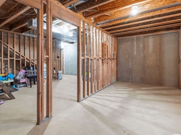Saratoga Springs Townhome: 652 W Pimlico Dr