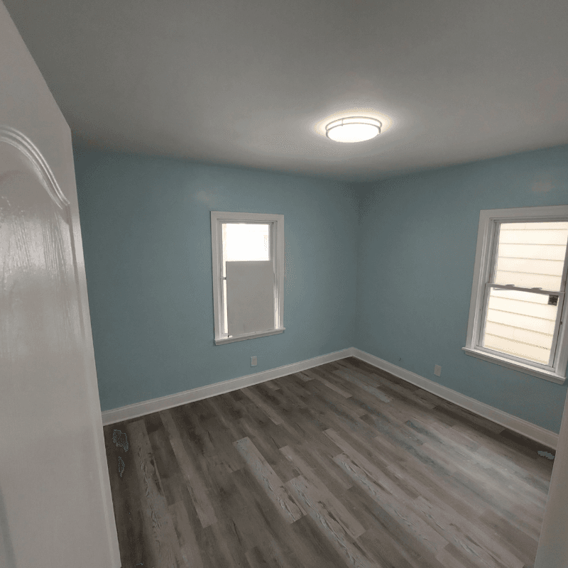 Ecorse House: 16 E Charlotte