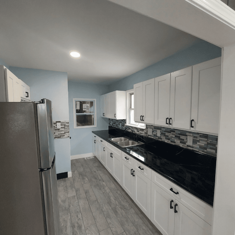 Ecorse House: 16 E Charlotte