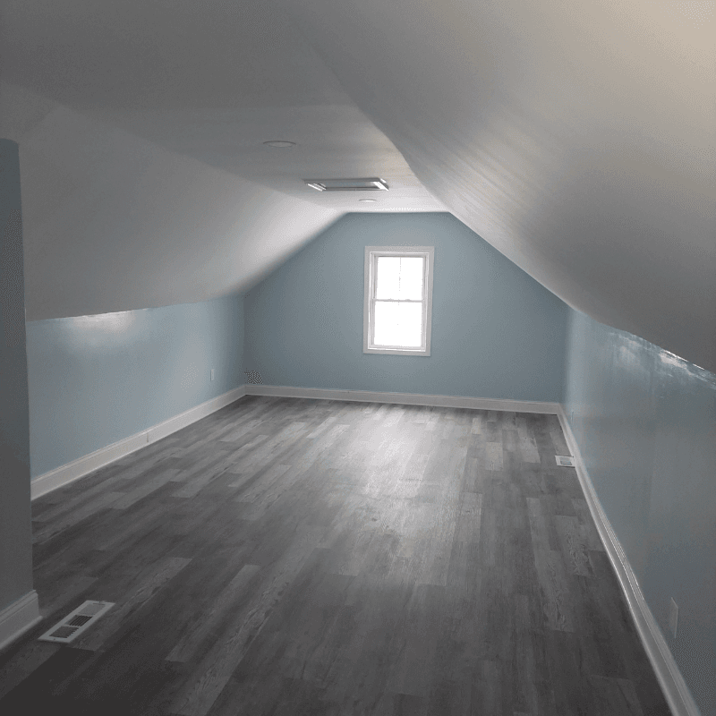 Ecorse House: 16 E Charlotte