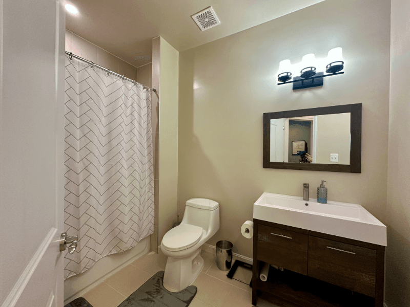 Washington Townhome: 4908 D Street SE