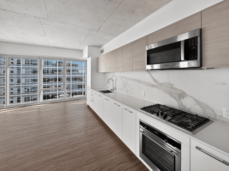 Chicago Condo: 167 N Desplaines