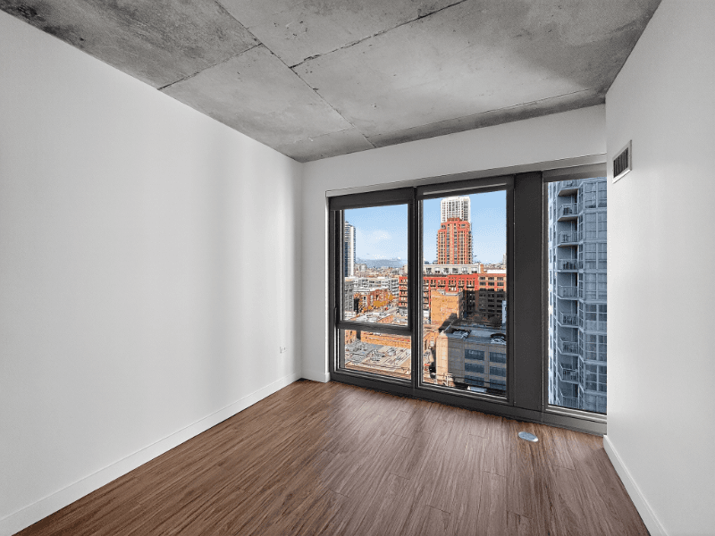 Chicago Condo: 167 N Desplaines